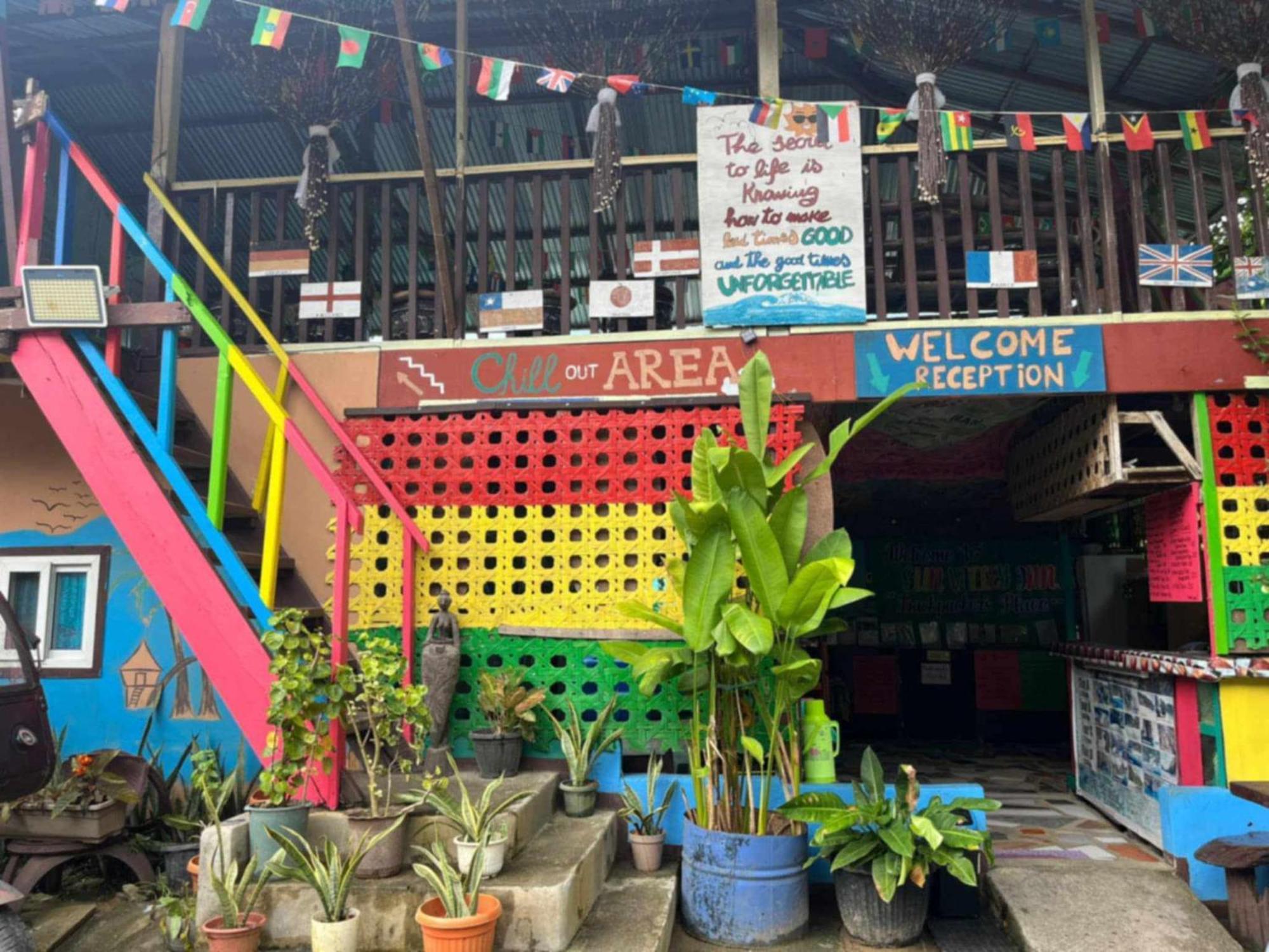 Paradise Budget Palawan Hostel El Nido Exterior photo