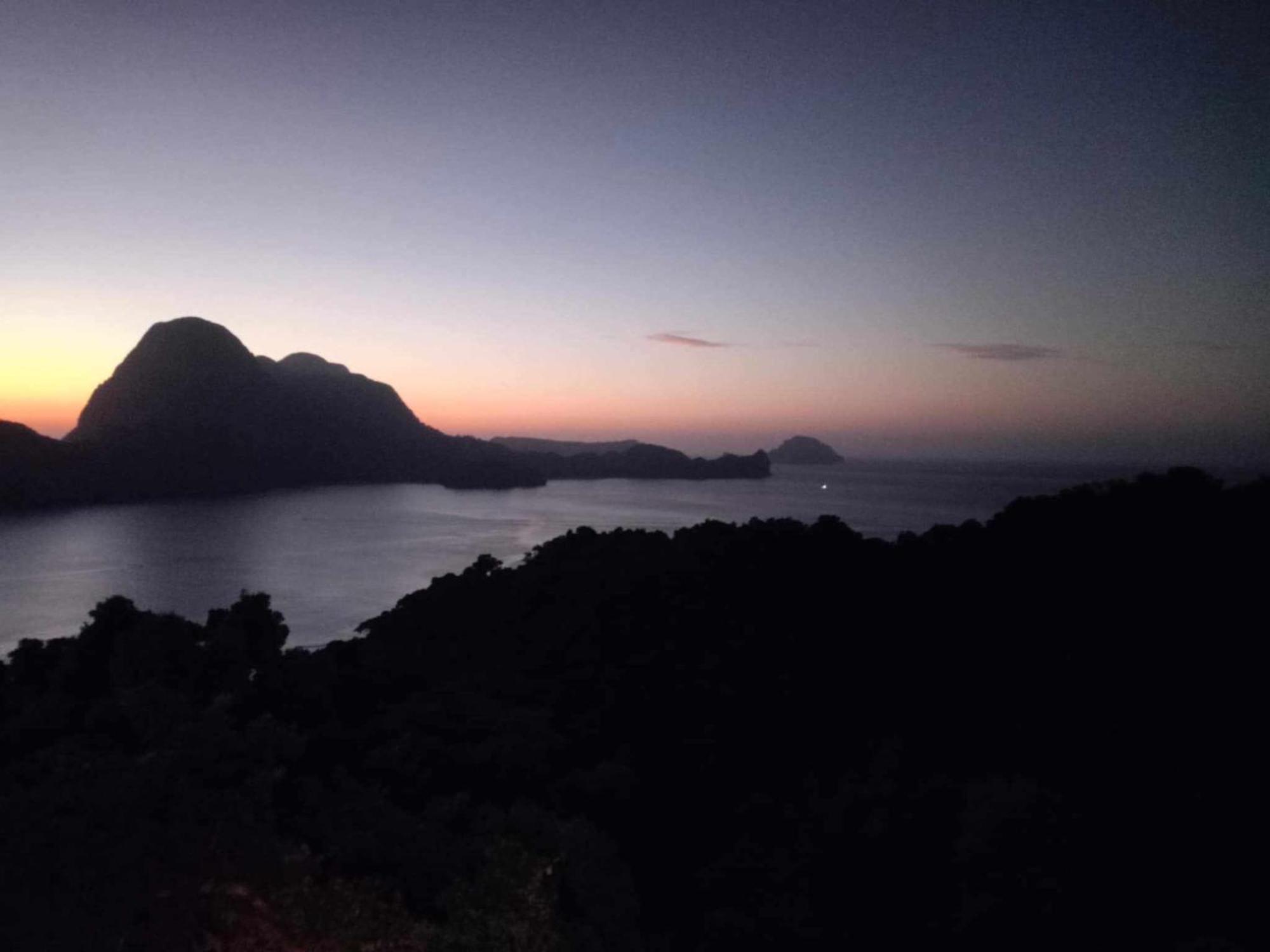 Paradise Budget Palawan Hostel El Nido Exterior photo